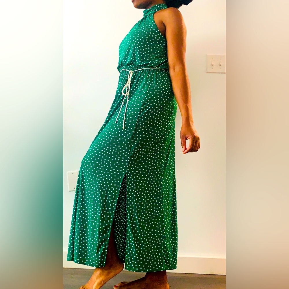 Women's Polka Dot Printed Halter Neck Elegant And Fashionable Dress